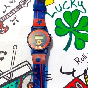 🟢Vintage mickey mouse digital watch